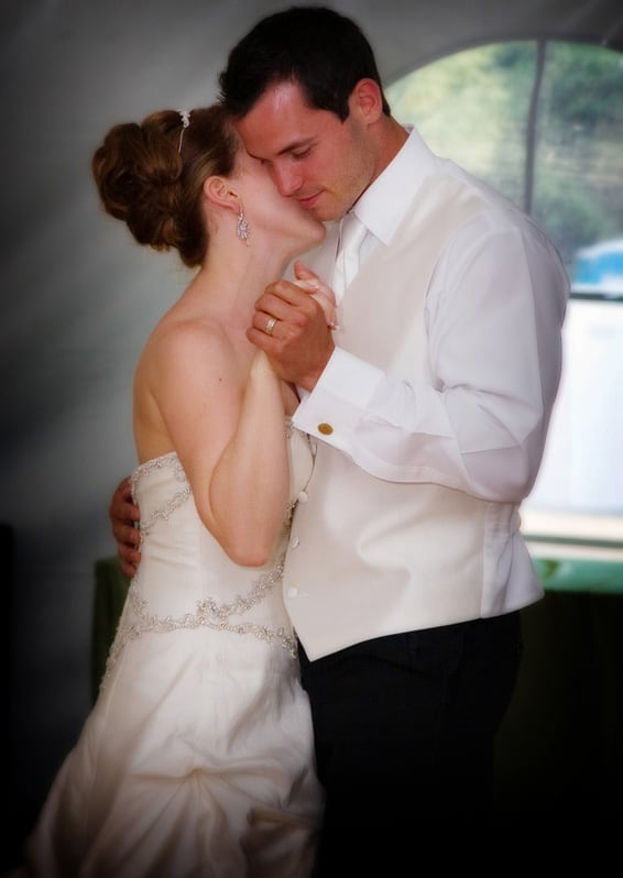 Romantic-Slow-Dance